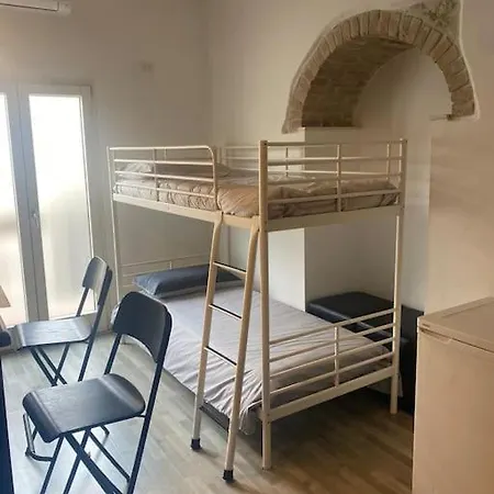 La Casa Di Antonella - *